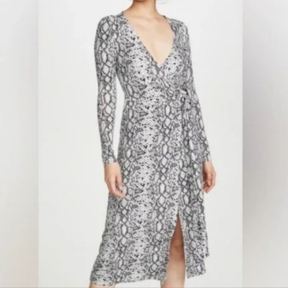 Good American Runaround Wrap Dress In Black And White Python Size 2 NWT - Picture 3 of 10